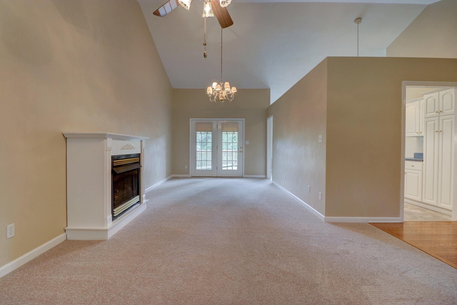 3613 Carson Road Roanoke, VA 24012 - Photo 5 of 41 005-285358-IMG_5218_19_20_21_22_6811767
