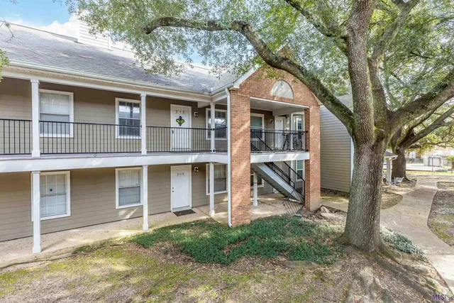 $190,000 | 141 East Boyd Drive, Unit 211, Baton Rouge, LA 70808