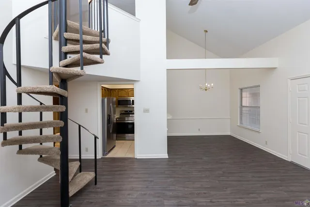 $190,000 | 141 East Boyd Drive, Unit 211, Baton Rouge, LA 70808