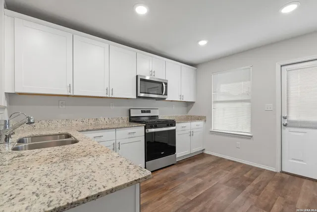 $1,925 | 13726 Crossbow, San Antonio, TX 78253