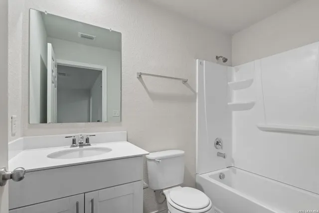 $1,925 | 13726 Crossbow, San Antonio, TX 78253