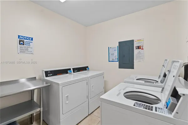 $2,300 | 2801 Northeast 183rd Street, Unit 507W, Aventura, FL 33160