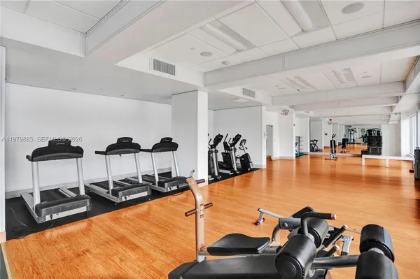 $2,300 | 2801 Northeast 183rd Street, Unit 507W, Aventura, FL 33160