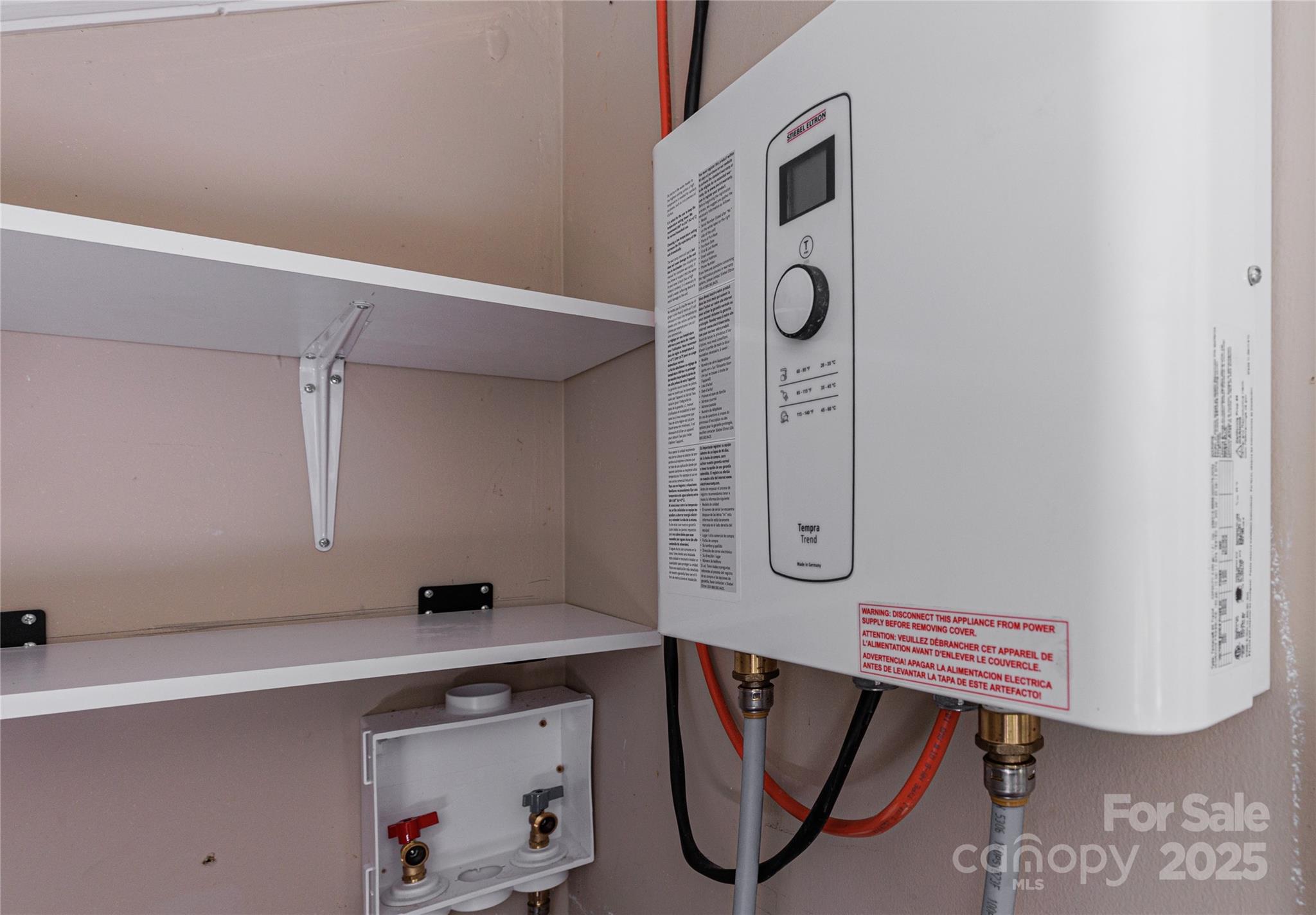 160 Observation Point Road Bryson City, NC 28713 - Photo 16 of 26 a view of an entryway with seating area