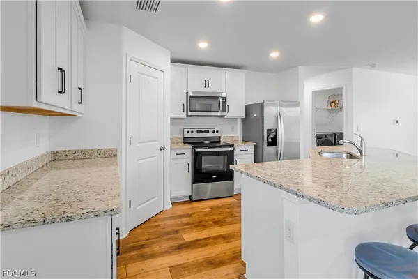 $2,299 | 185 Yager Circle, Fort Myers, FL 33913