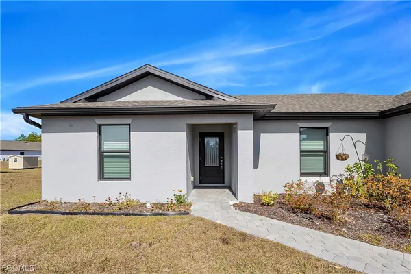$2,299 | 185 Yager Circle, Fort Myers, FL 33913