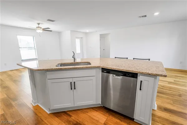 $2,299 | 185 Yager Circle, Fort Myers, FL 33913