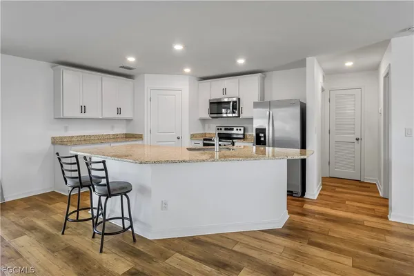 $2,299 | 185 Yager Circle, Fort Myers, FL 33913