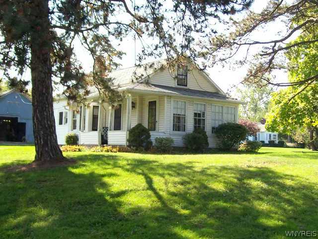 2032 Ridge Road Lewiston, NY 14092 - Photo 1 of 1 Exterior Front