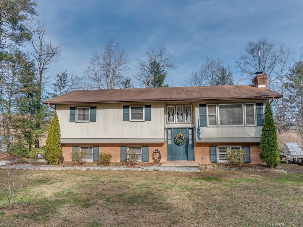 2940 Pace Road Hendersonville, NC 28792 - Photo 1 of 26 Gallery Image 1