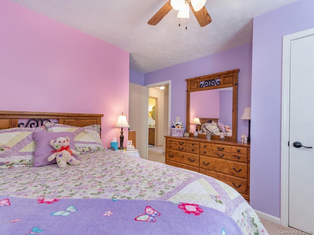 2940 Pace Road Hendersonville, NC 28792 - Photo 8 of 26 Gallery Image 8