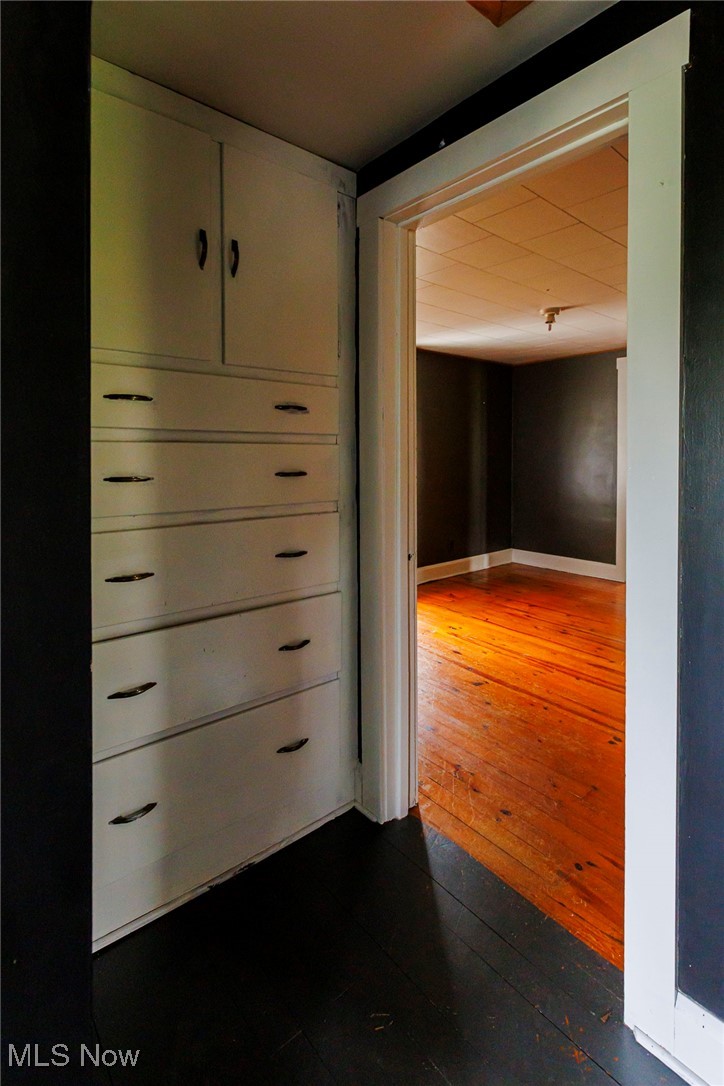 7997 Chestnut Ridge Road Northwest Beach City, OH 44608 - Photo 8 of 31 View of closet