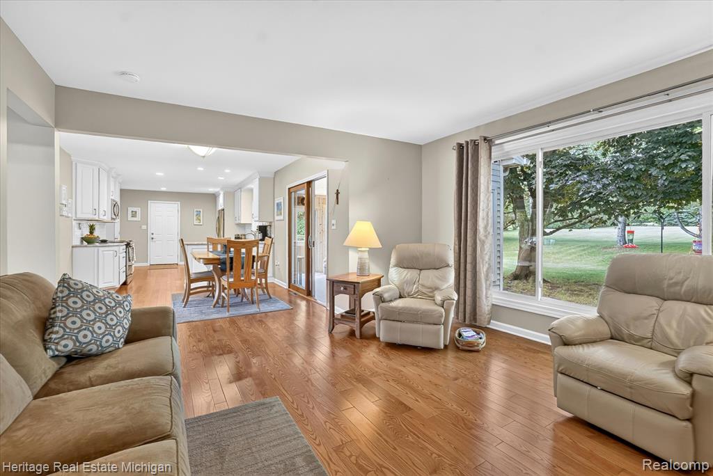 14038 Hogan Road Linden, MI 48451 - Photo 12 of 53