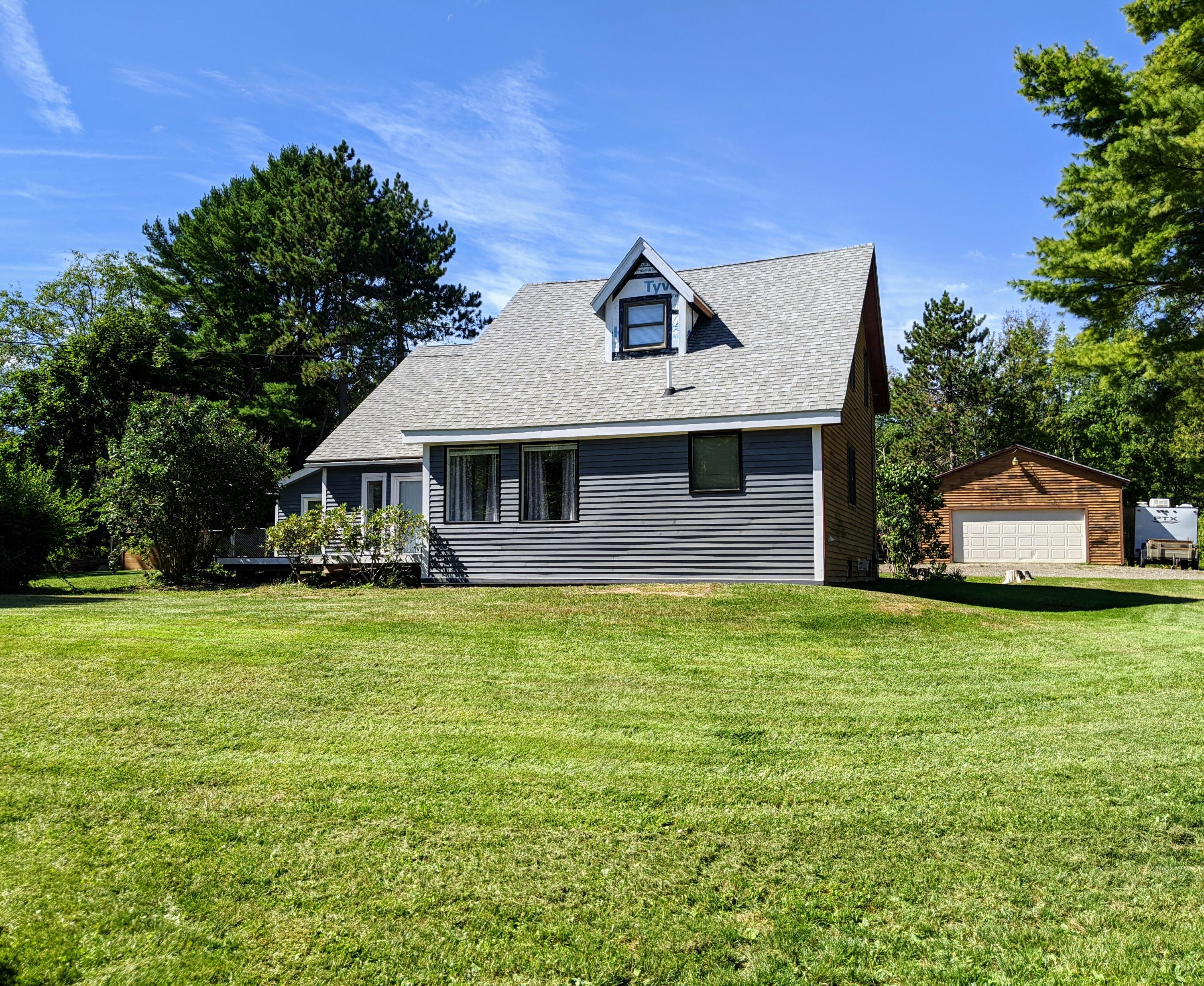 24 Dunbar Road Thomaston, ME 04861 - Photo 3 of 48 large front lawn