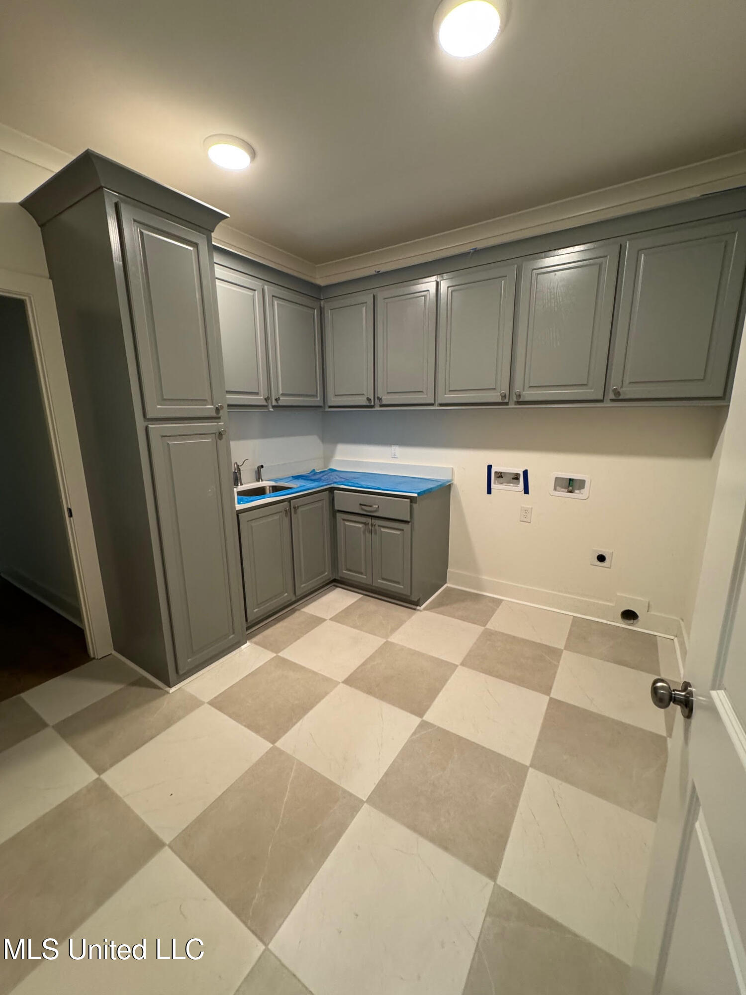 114 Grayson Way Madison, MS 39110 - Photo 6 of 10 Office Utility