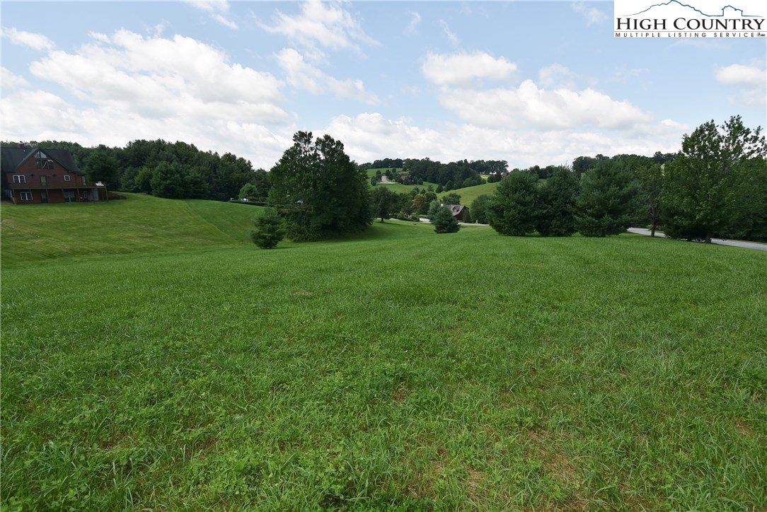 14 Bear Den Road Sparta, NC 28675 - Photo 3 of 16 Gallery Image 3