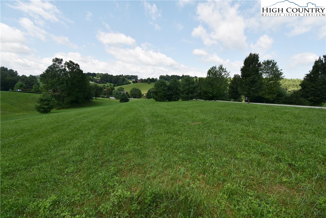 14 Bear Den Road Sparta, NC 28675 - Photo 4 of 16 Gallery Image 4