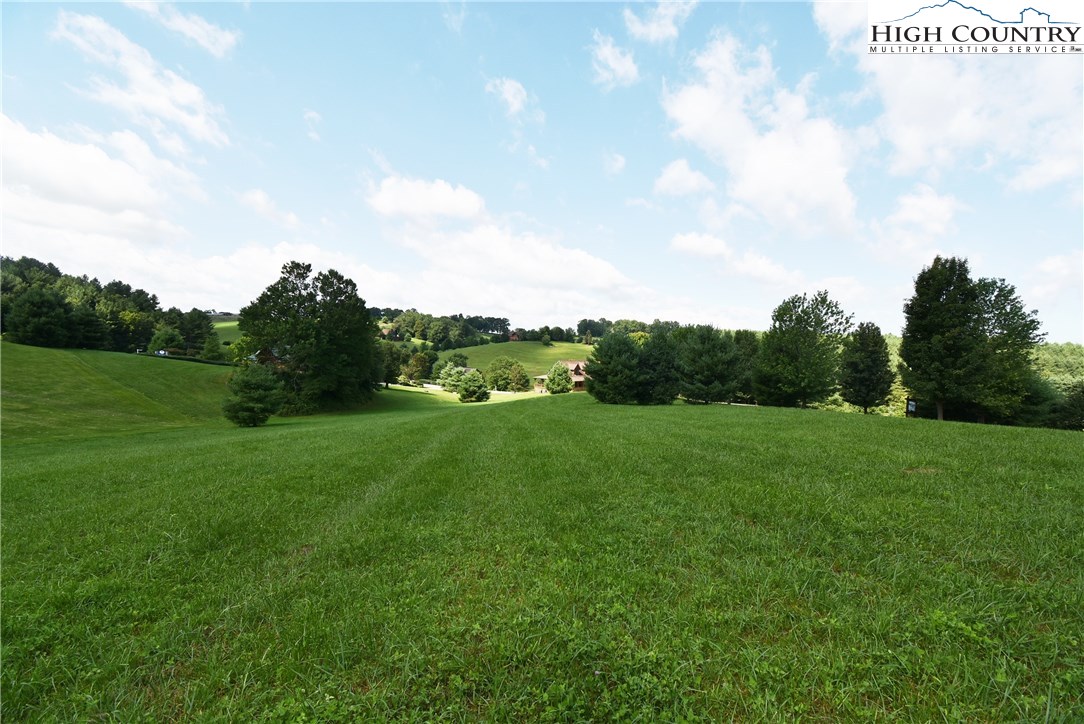 14 Bear Den Road Sparta, NC 28675 - Photo 5 of 16 Gallery Image 5
