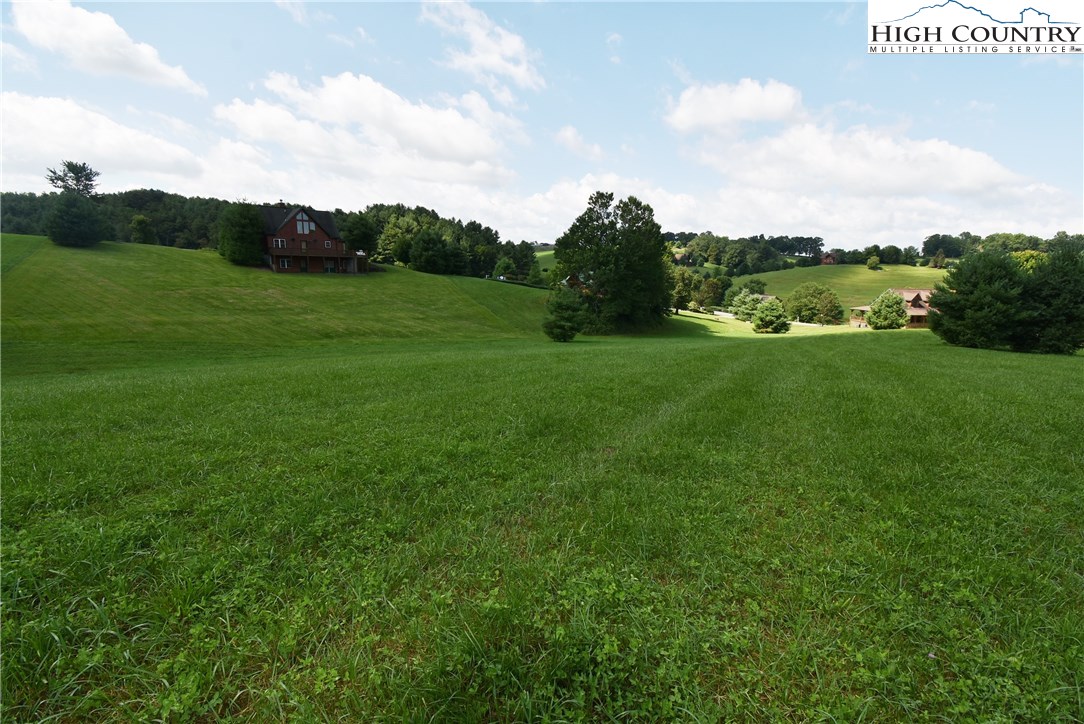 14 Bear Den Road Sparta, NC 28675 - Photo 6 of 16 Gallery Image 6