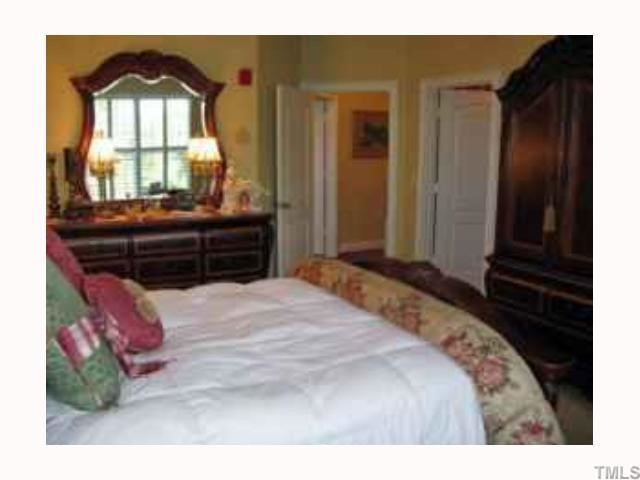3811 Lunceston Way, Unit 203 Raleigh, NC 27613 - Photo 4 of 8 Photo 4