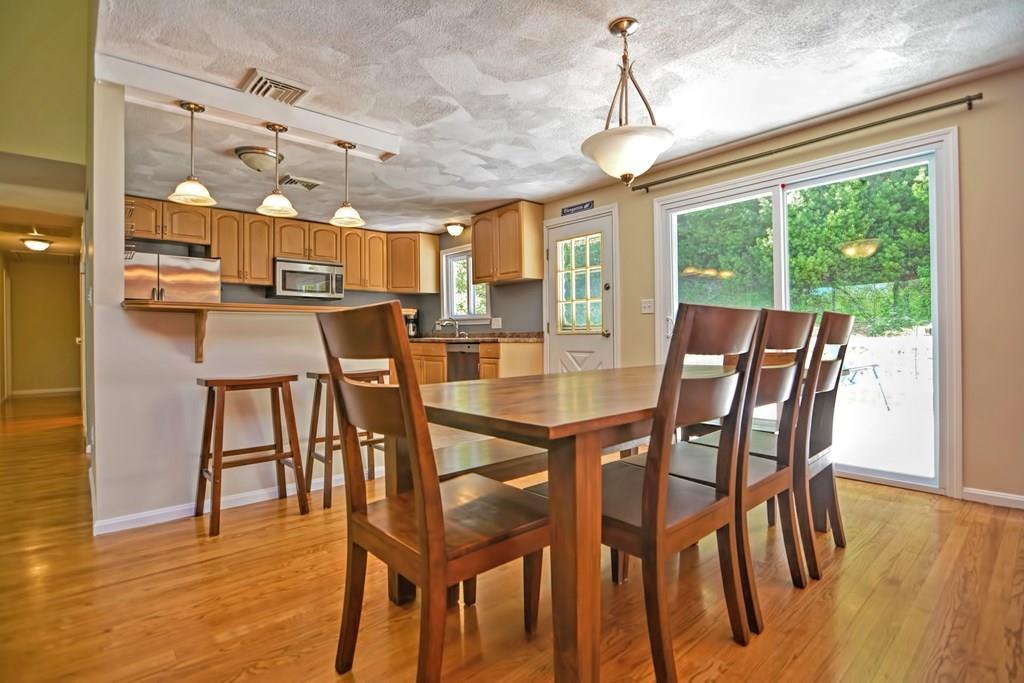 86 Murphy Road Hudson, MA 01749 - Photo 6 of 31 Gallery Image 6