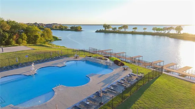 $764,811 | 3112 Splendid Court, Heath, TX 75126