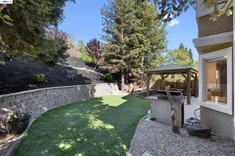 $1,685,000 | 377 Squirrel Ridge Way, Danville, CA 94506