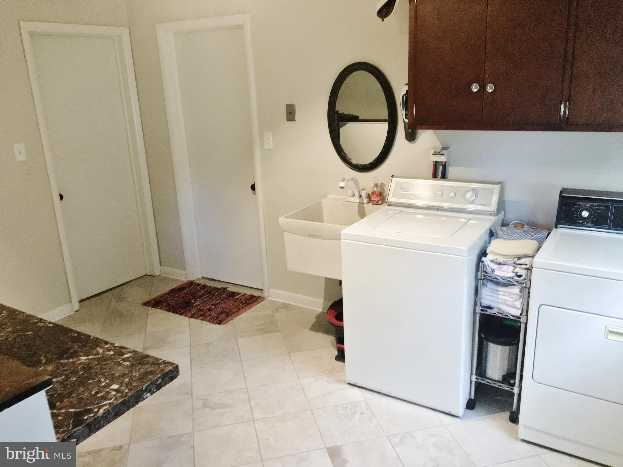 1124 Devonshire Road Lancaster, PA 17601 - Photo 8 of 22 Gallery Image 8