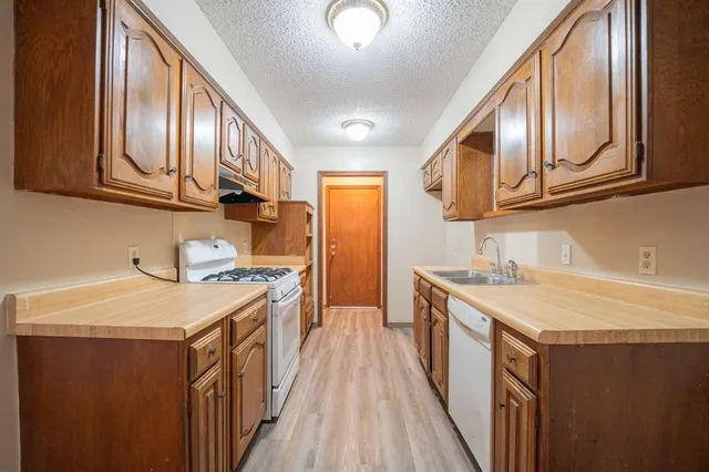 $1,575 | 4810 Berridge Lane, Dallas, TX 75227