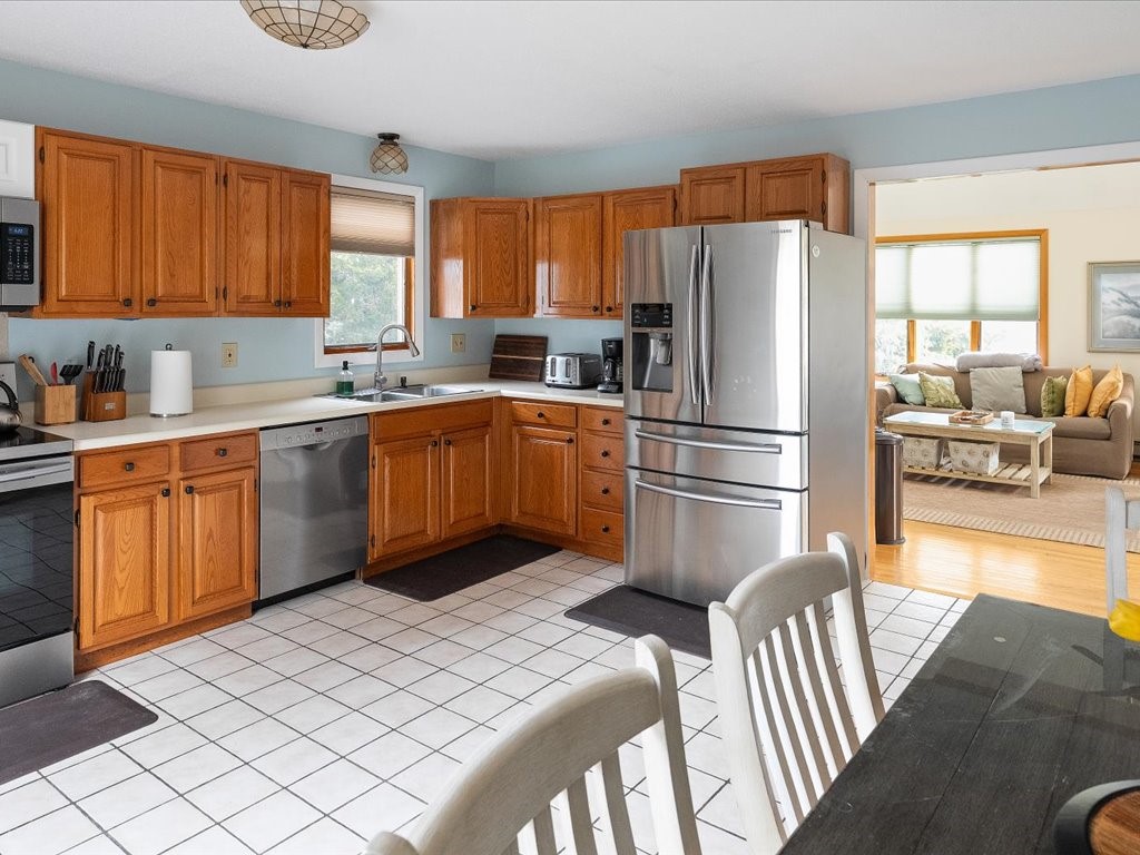 26 Charlene Avenue Westerly, RI 02891 - Photo 14 of 30