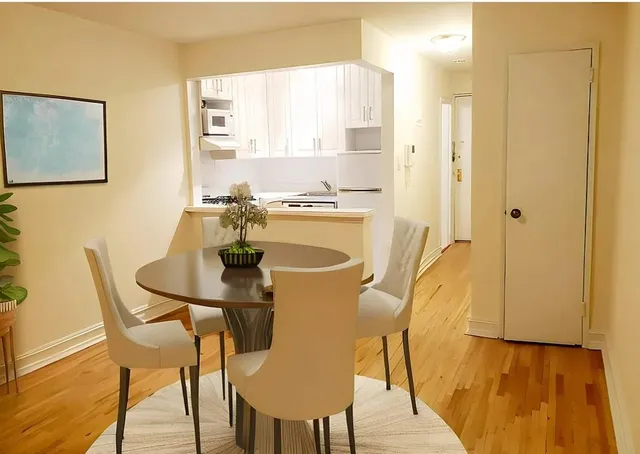 $3,195 | 1570 1st Avenue, Unit 6D | Upper East Side