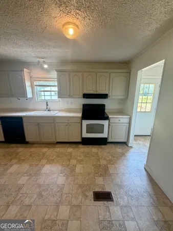 $1,600 | 3116 S Highway, Hawkinsville, GA 31036