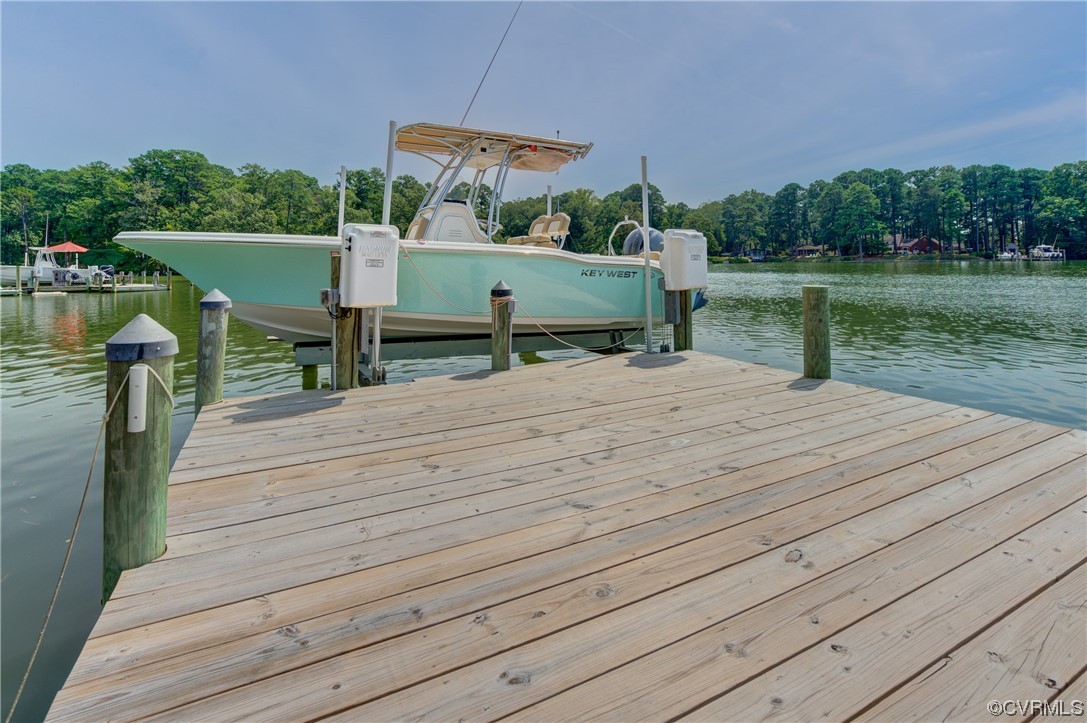 20 South Sioux Road Kilmarnock, VA 22482 - Photo 12 of 46 a view of a terrace with yard and outdoor seating