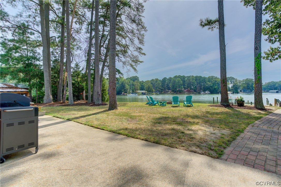 20 South Sioux Road Kilmarnock, VA 22482 - Photo 41 of 46 a view of a playground with basketball court