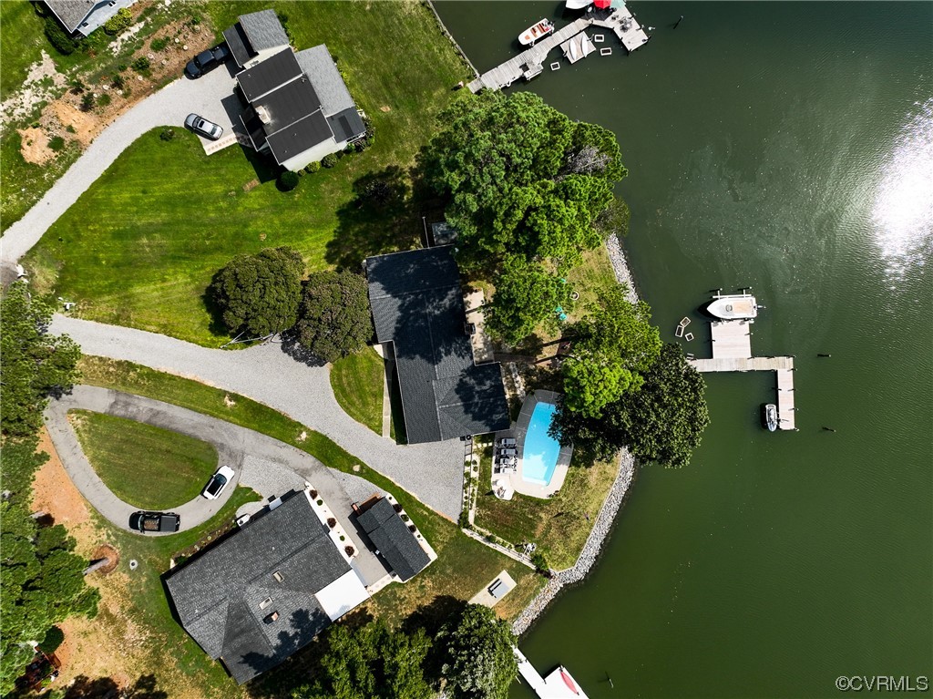 20 South Sioux Road Kilmarnock, VA 22482 - Photo 43 of 46 an aerial view of a house with a yard