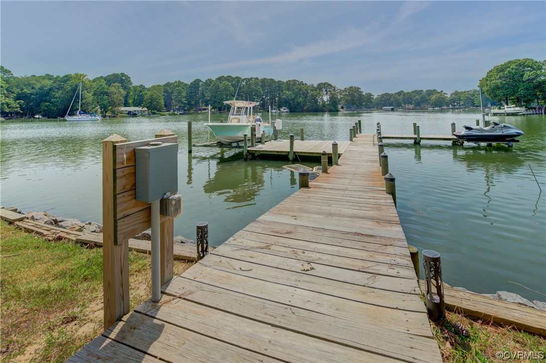 20 South Sioux Road Kilmarnock, VA 22482 - Photo 10 of 46 a lake view