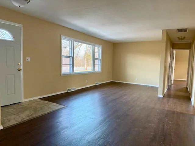 $285,000 | 1811 West Main Street, Sleepy Hollow, IL 60118