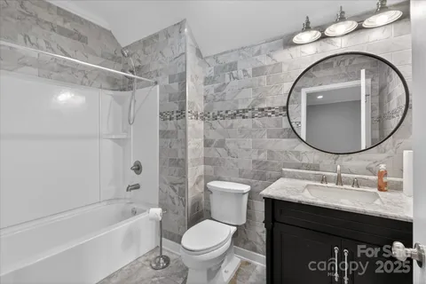 $1,050,000 | 2221 Waxhaw-Marvin Road, Waxhaw, NC 28173