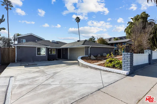 $12,800 | 3647 Grand View Boulevard, Los Angeles, CA 90066