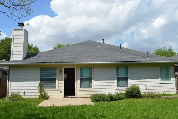 $2,100 | 18011 Rose Hill Park Lane, Cypress, TX 77429