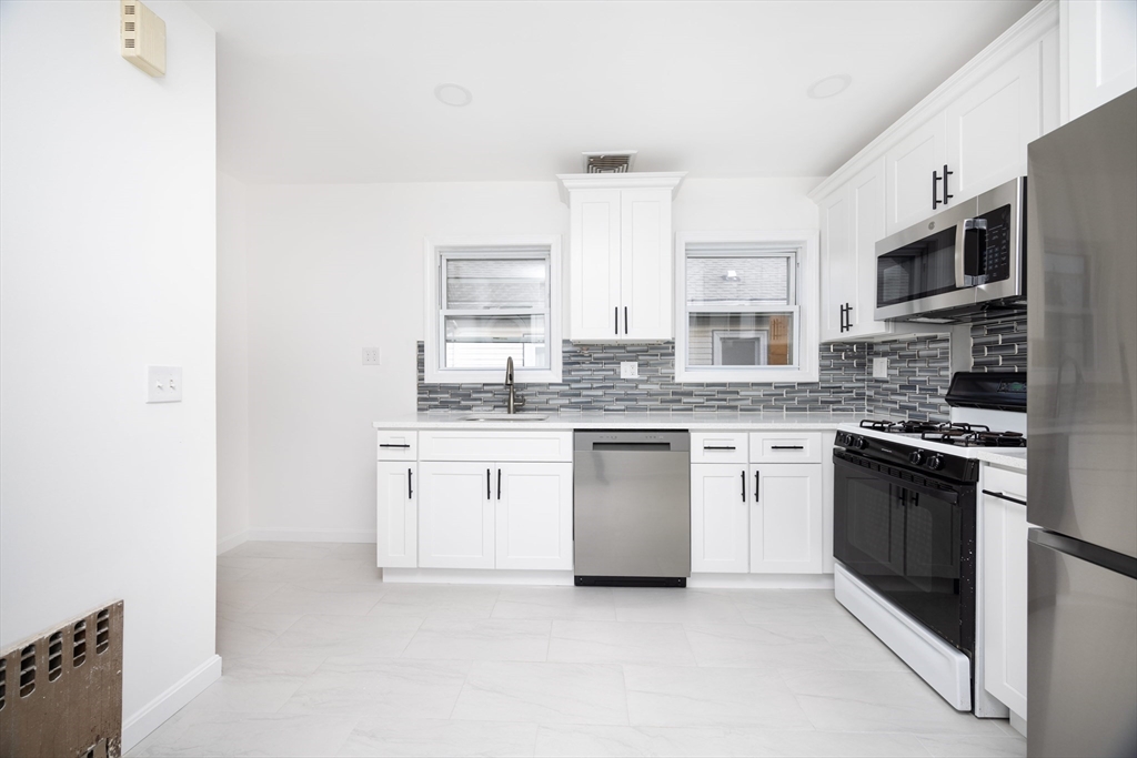 19 Puritan Road, Unit 19 Somerville, MA 02145 - Photo 3 of 21