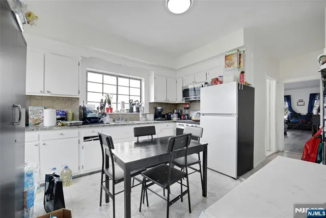 $849,999 | 42 Lakeshore Drive, Prospect Park, NJ 07508