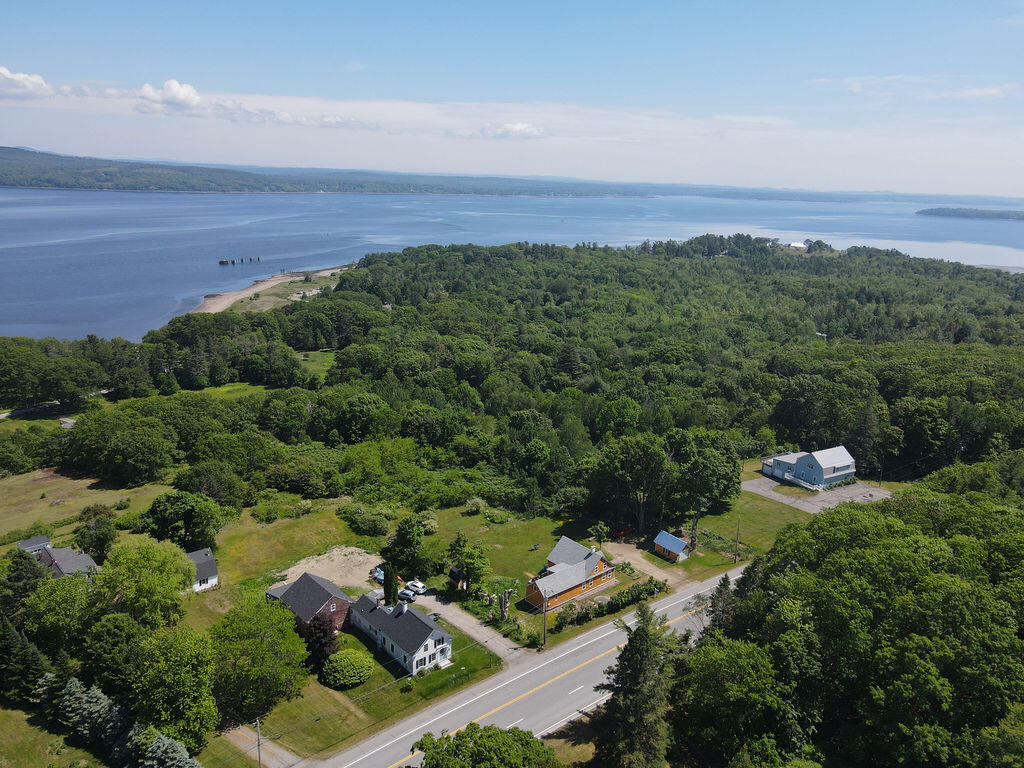 671 U.S. Rte 1 Stockton Springs, ME 04981 - Photo 7 of 56