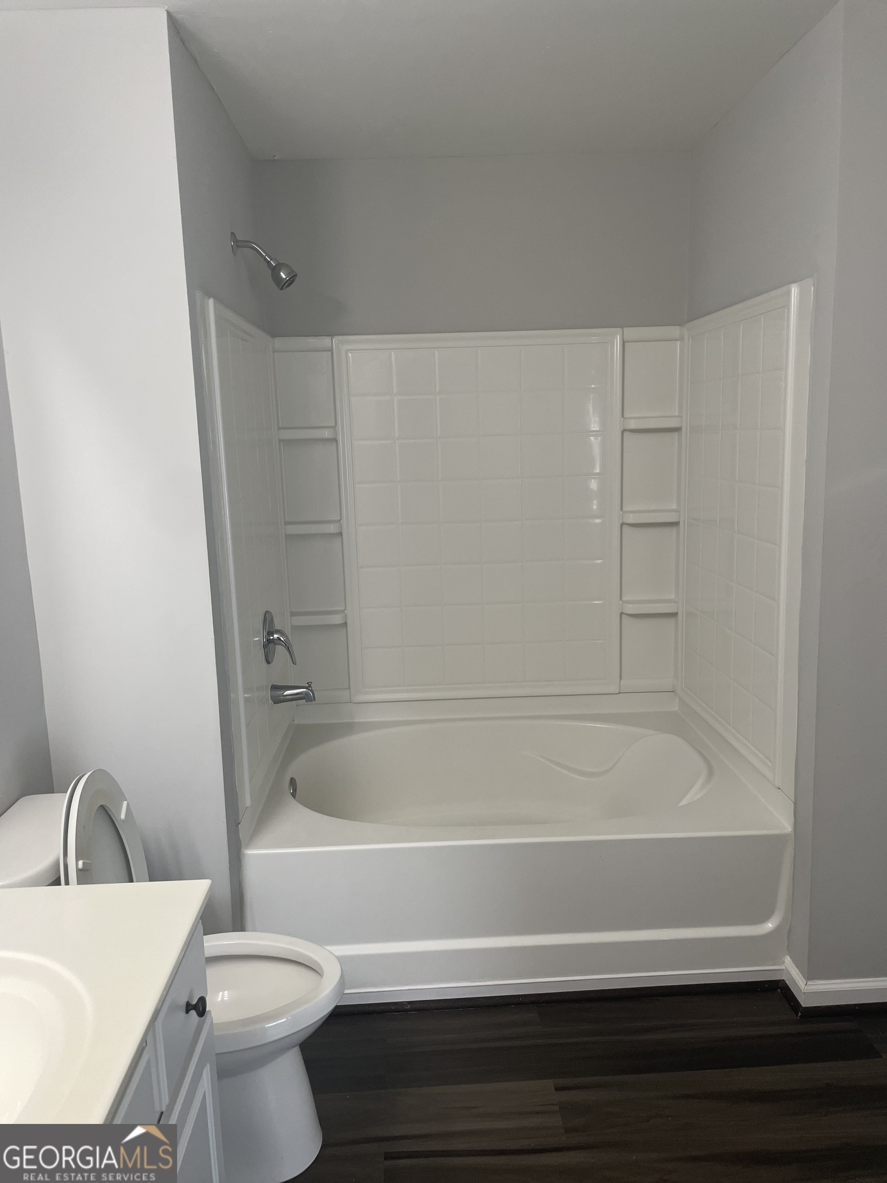 3640 Utoy Drive Southwest South Fulton, GA 30331 - Photo 21 of 26 a bathroom with a sink and a bathtub