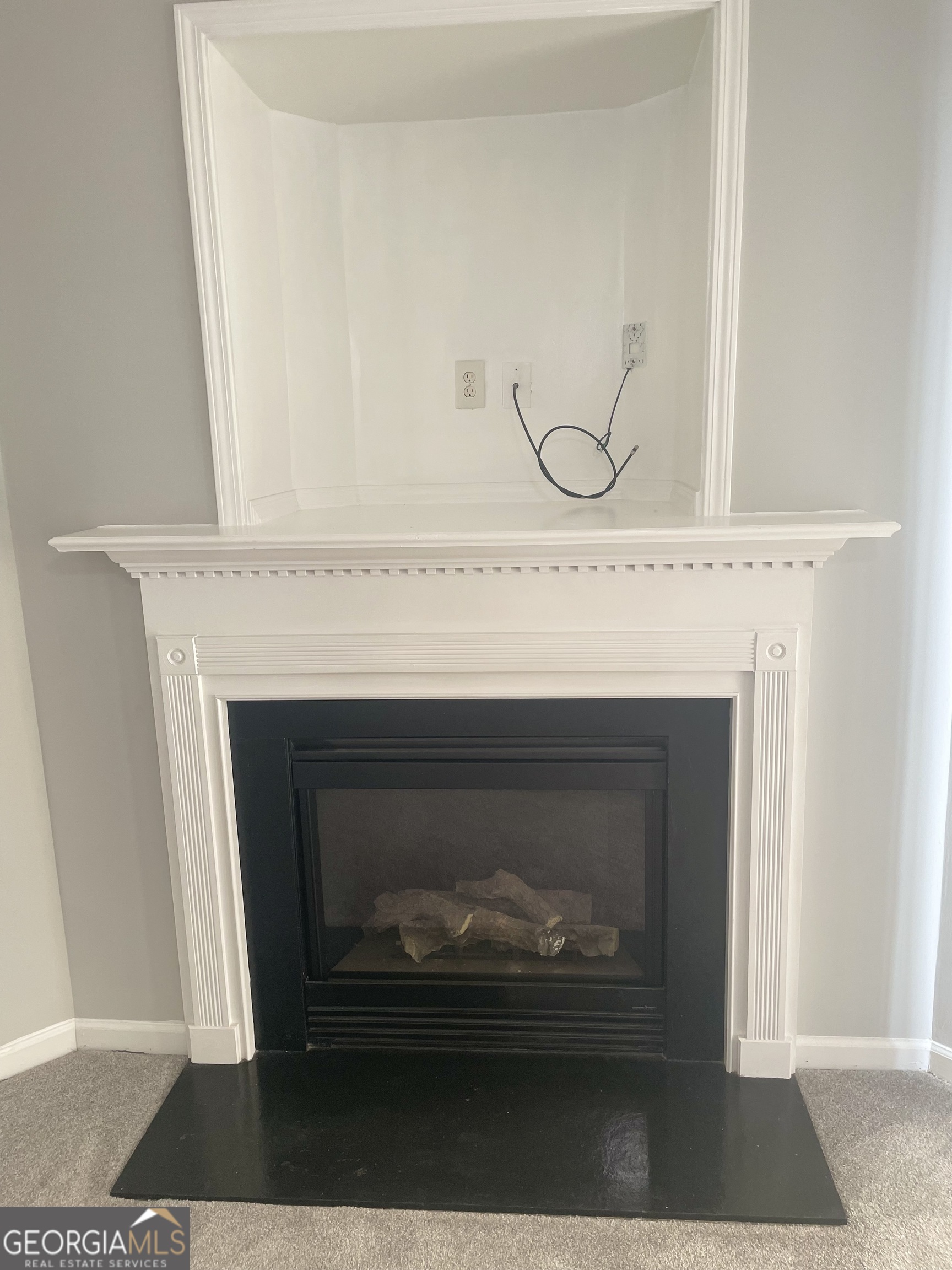 3640 Utoy Drive Southwest South Fulton, GA 30331 - Photo 9 of 26 a closeup fireplace