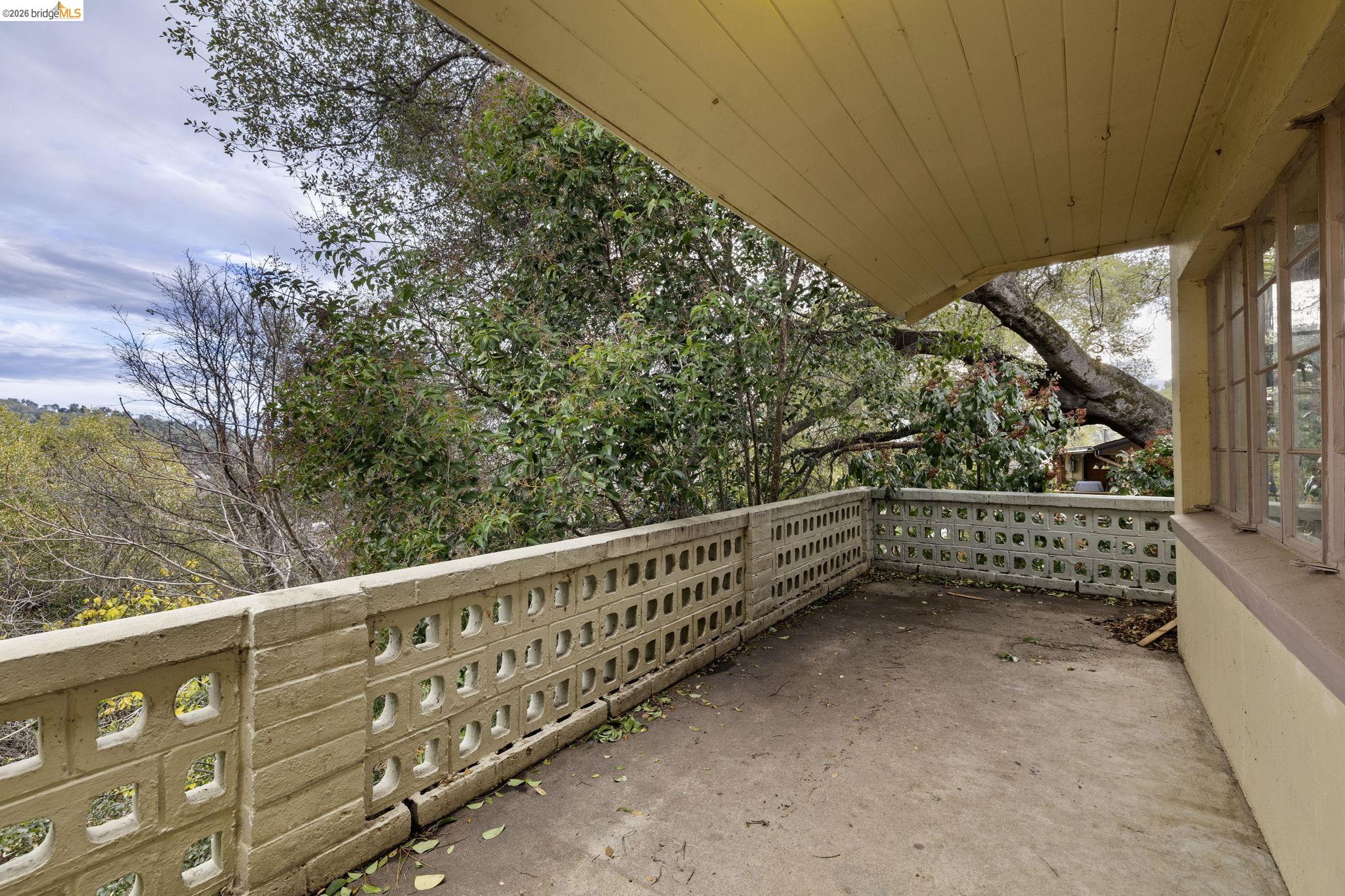 299 Summit Avenue Sonora, CA 95370 - Photo 24 of 38 View of balcony