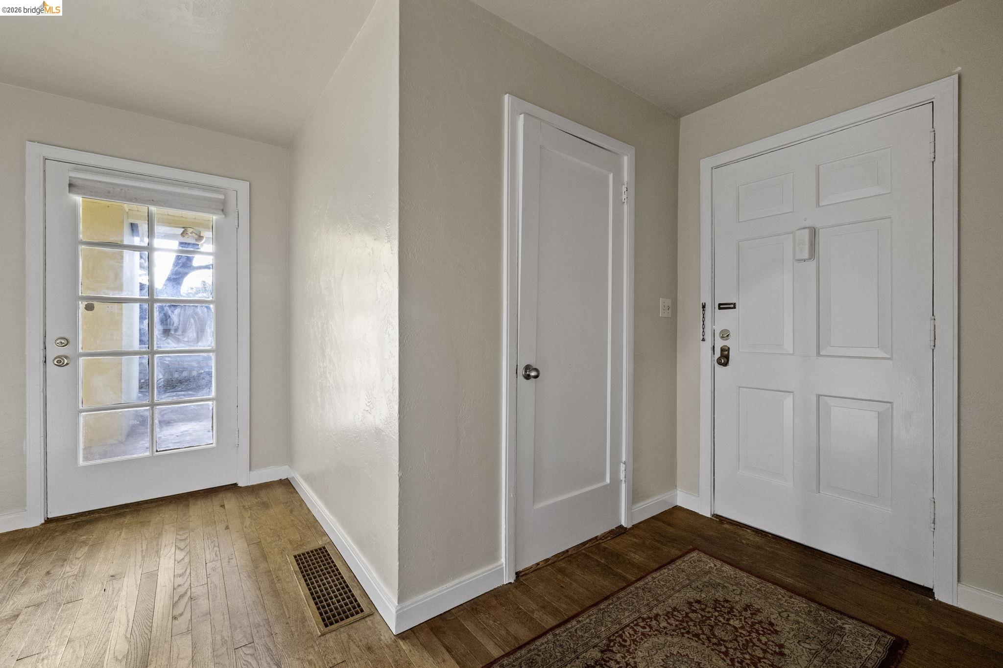 299 Summit Avenue Sonora, CA 95370 - Photo 5 of 38 Foyer entrance featuring baseboards and hardwood / wood-style flooring