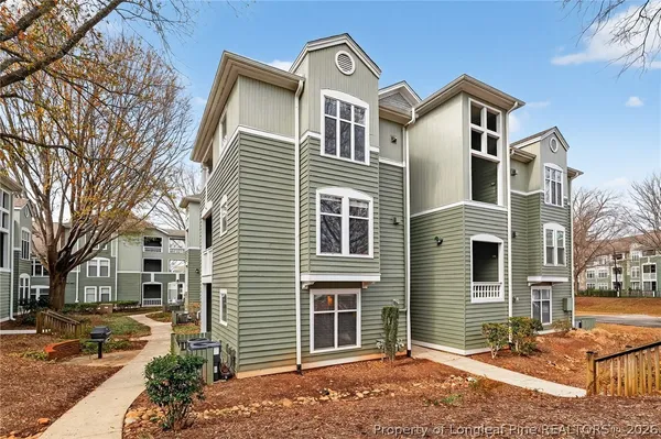 $285,000 | 1221 Westview Lane, Unit 301, Raleigh, NC 27605