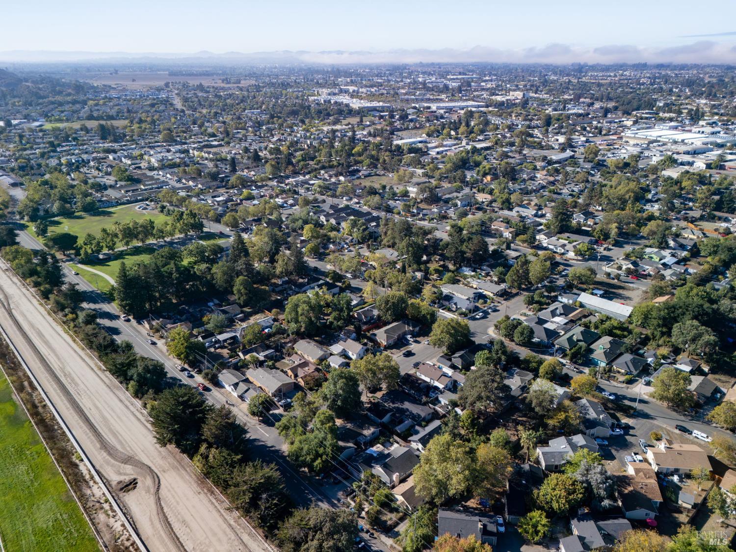 1125 Hendley Street Santa Rosa, CA 95404 - Photo 33 of 35