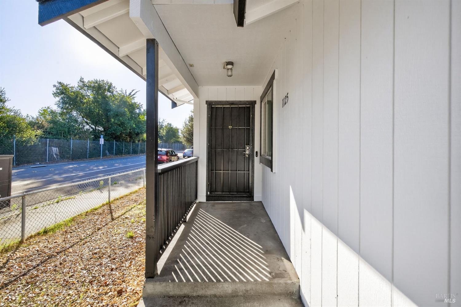 1125 Hendley Street Santa Rosa, CA 95404 - Photo 4 of 35